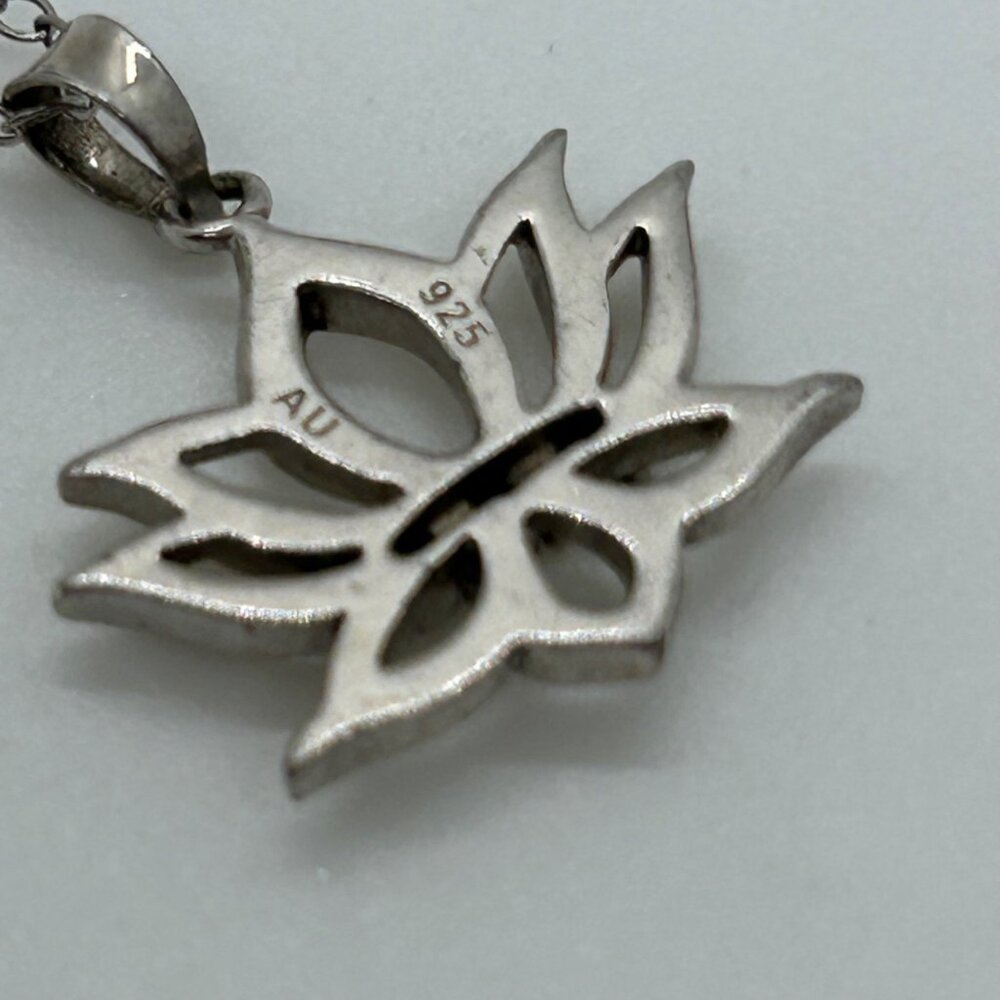 925 Sterling Silver Lotus Blossom Pendant Necklace Dainty Spiritual Minimalist - Picture 11 of 15